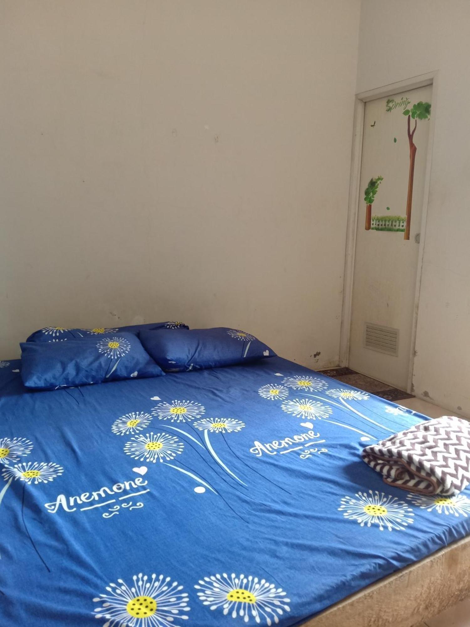 Kost Backpacker Hotel Sidoarjo Exterior photo