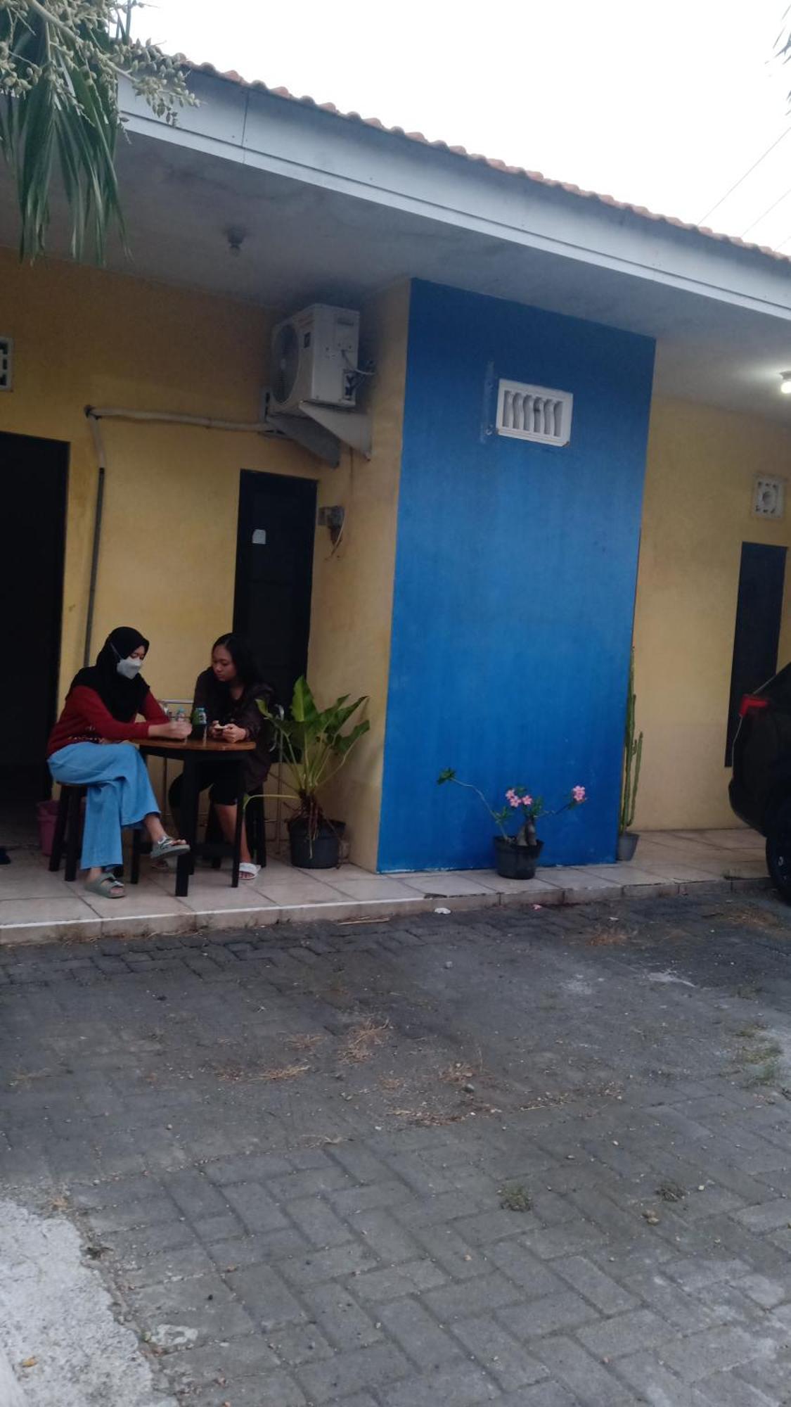 Kost Backpacker Hotel Sidoarjo Exterior photo